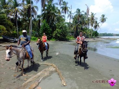 Surf Lessons at Playa Negra Cahuita: Certified Instruction & Board